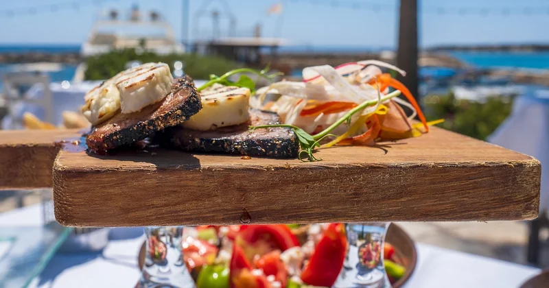 Cru, mariné ou grillé : quel plat pour quel moment